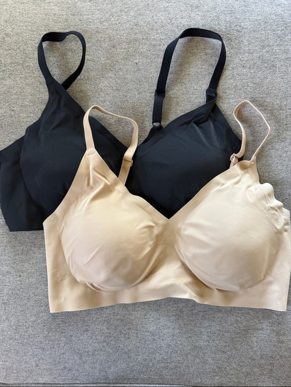 2-PACK True & Co. Seamless Wireless Bras in Black & Nude